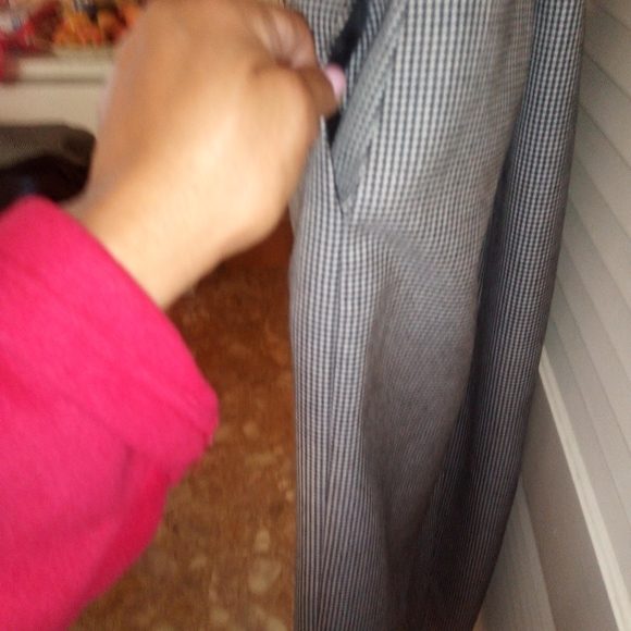 SIZE 10, VINCI CLOTHIERS 2 PIECE SUIT - Picture 10 of 14